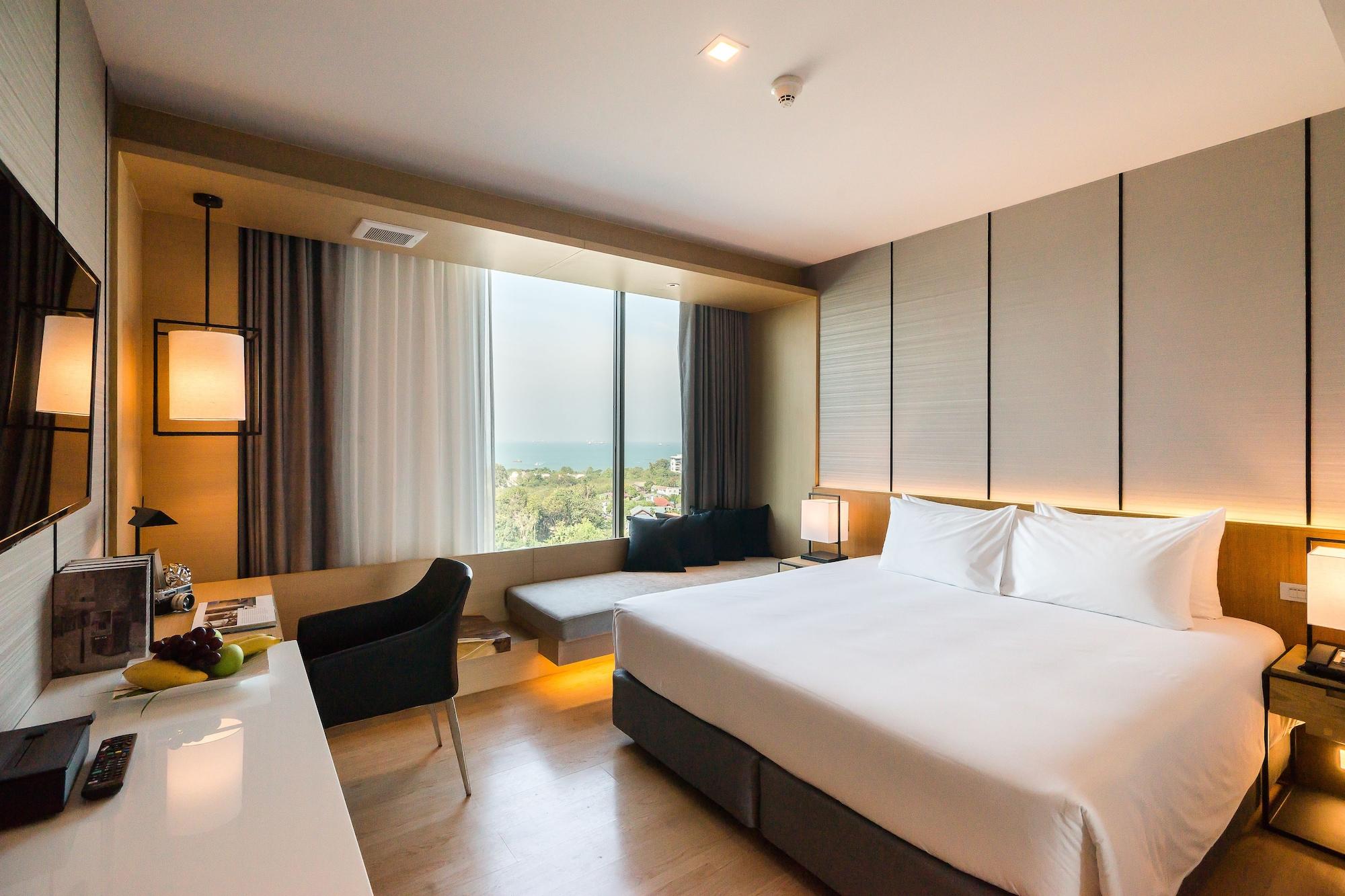Arize Hotel Sri Racha Си Рача Екстериор снимка