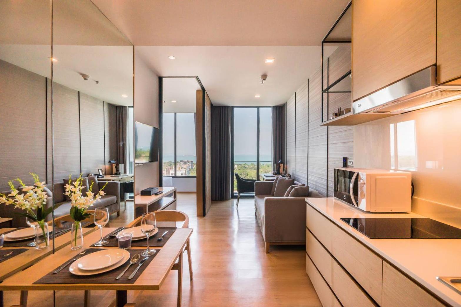 Arize Hotel Sri Racha Си Рача Екстериор снимка