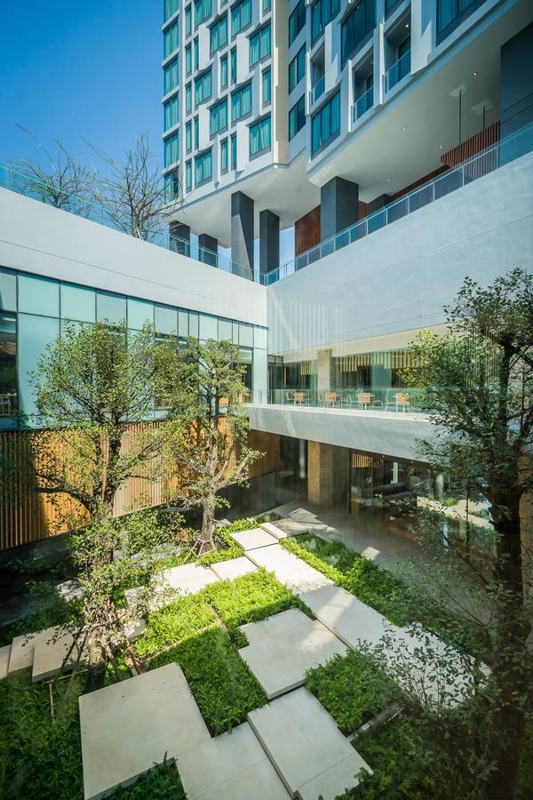 Arize Hotel Sri Racha Си Рача Екстериор снимка