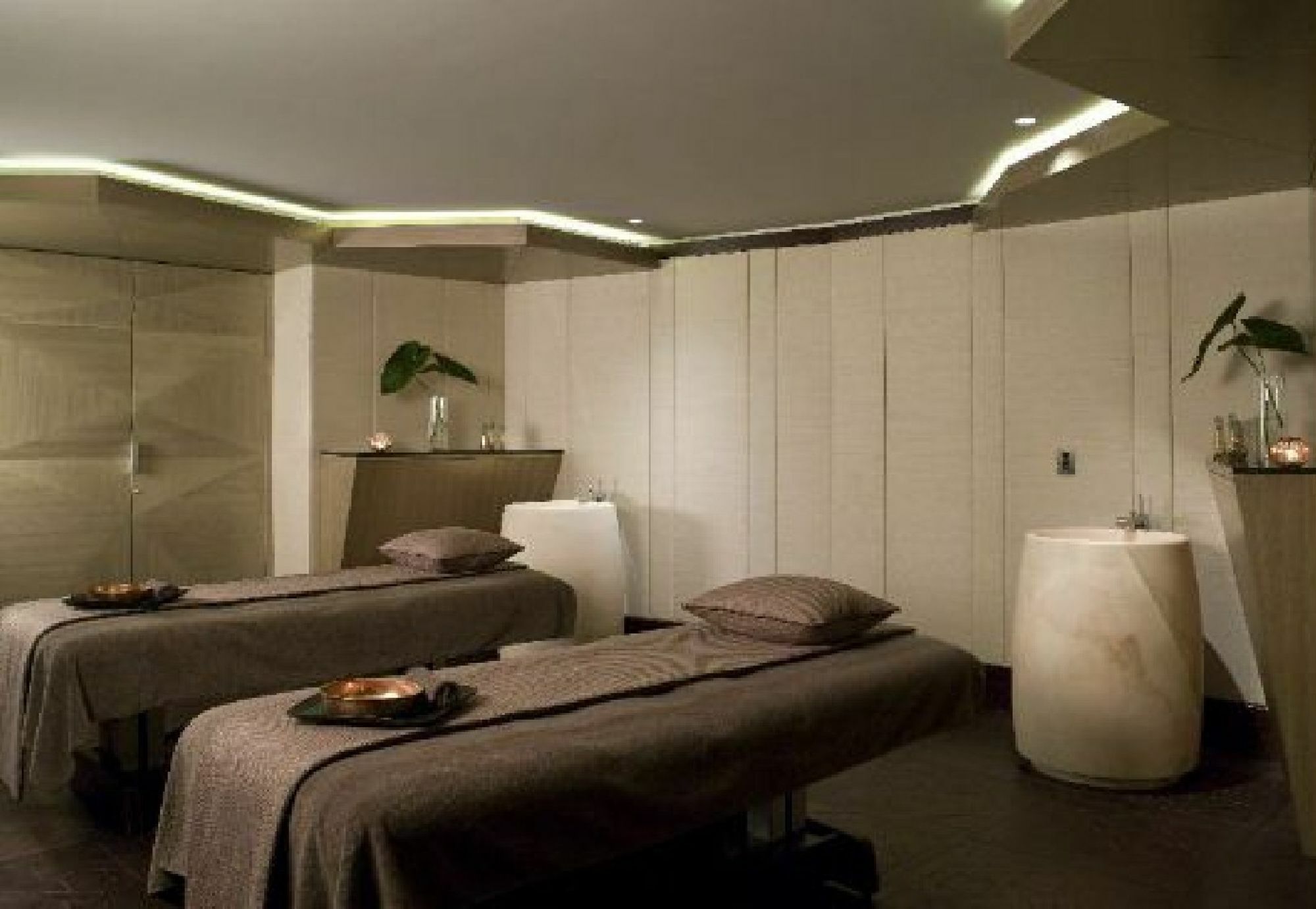 Arize Hotel Sri Racha Си Рача Екстериор снимка