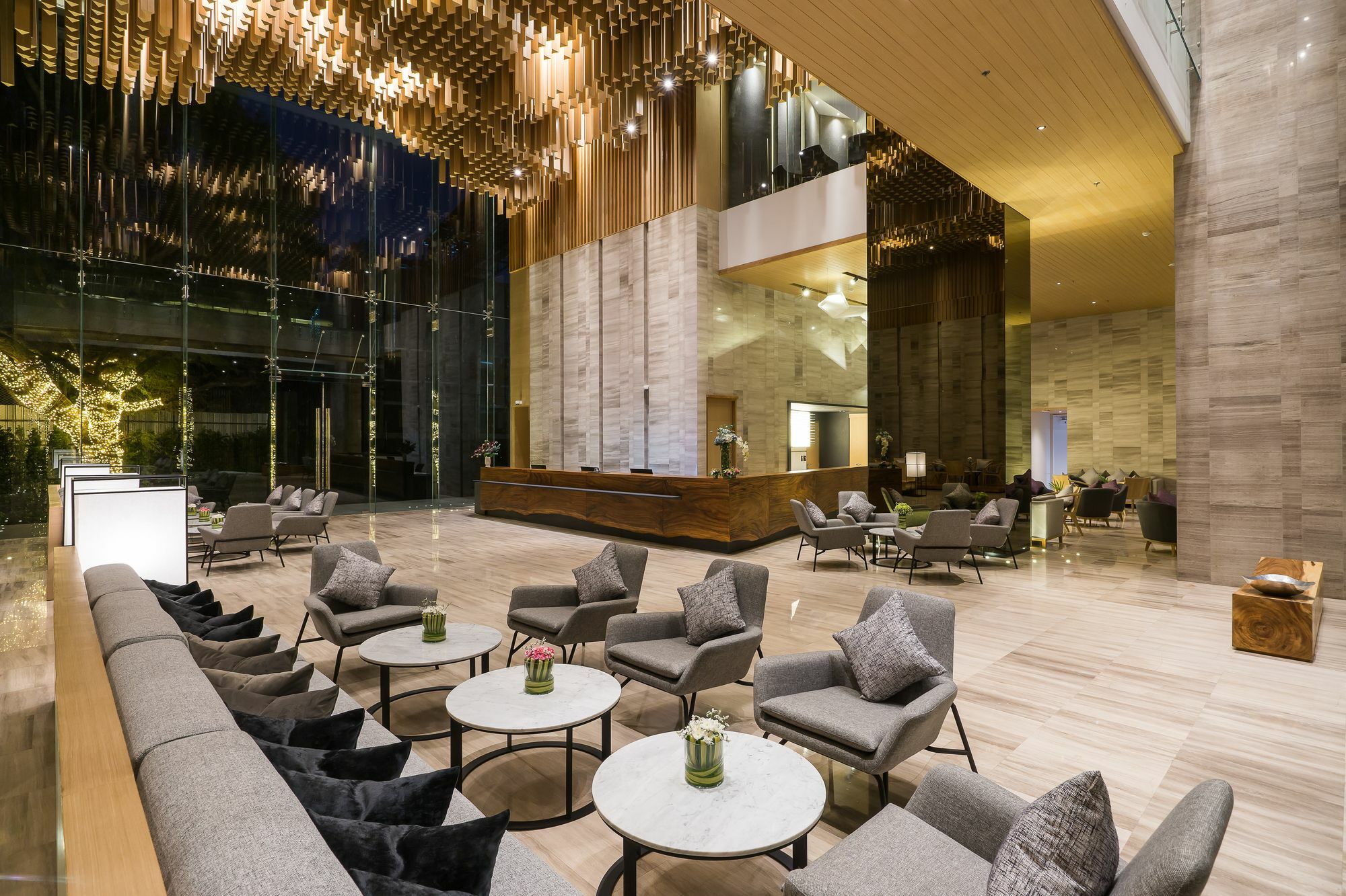 Arize Hotel Sri Racha Си Рача Екстериор снимка