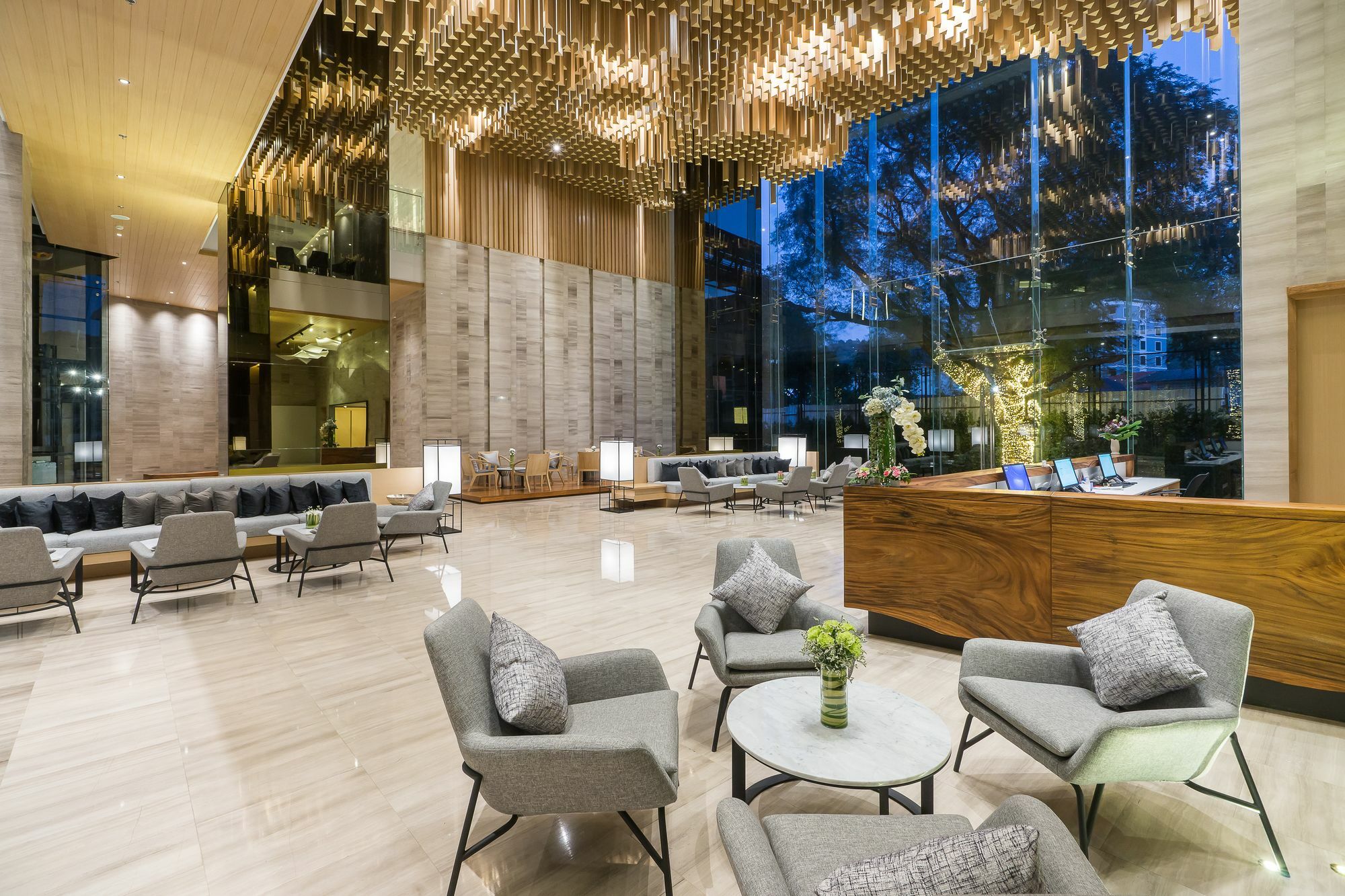 Arize Hotel Sri Racha Си Рача Екстериор снимка