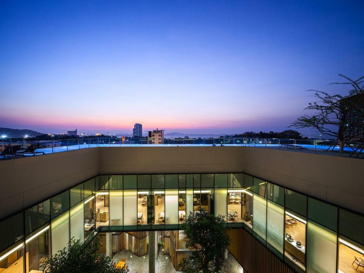 Arize Hotel Sri Racha Си Рача Екстериор снимка